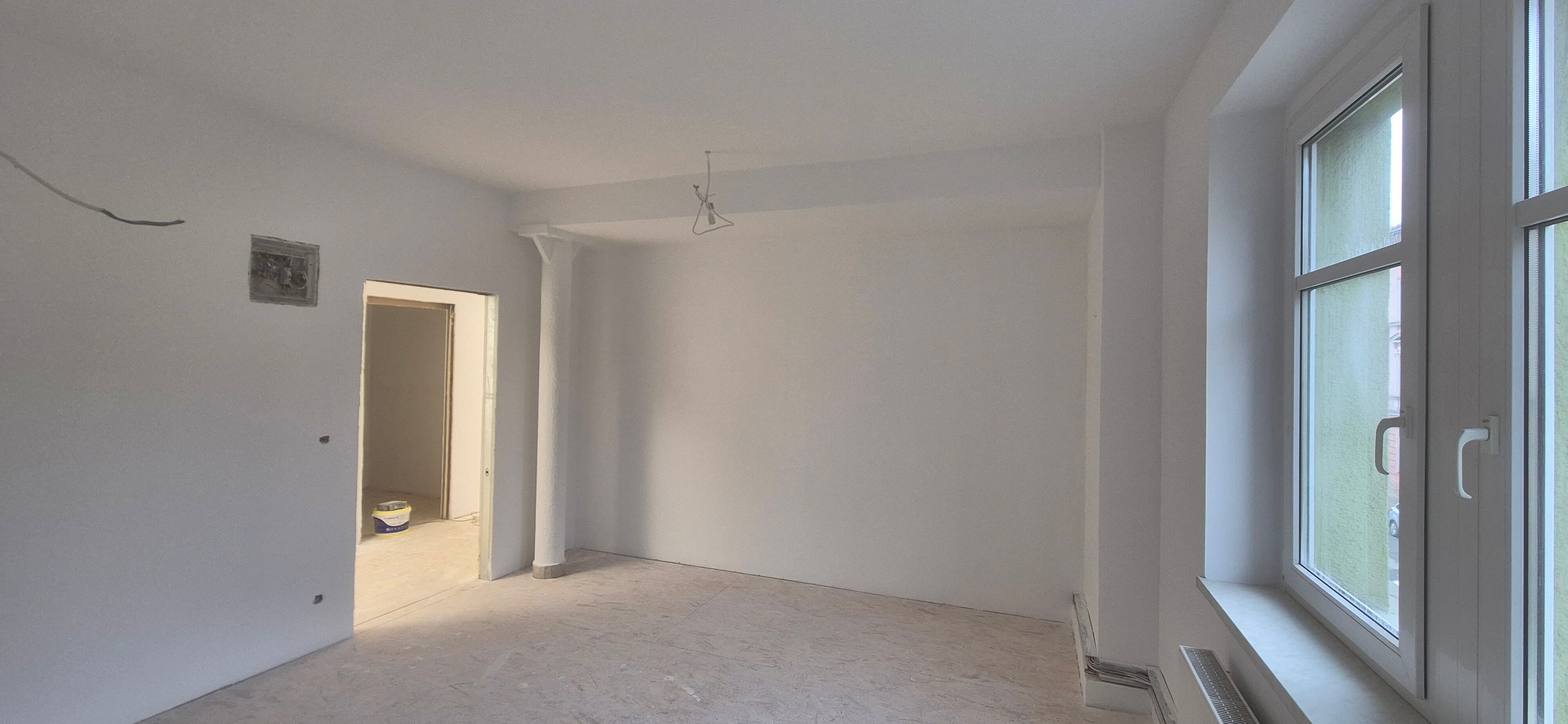 klodzko-g pomieszczenie przed montażem płytek